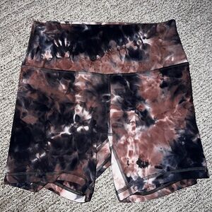 lululemon athletica Women's Black and Brown Tie-Dye Athletic Shorts